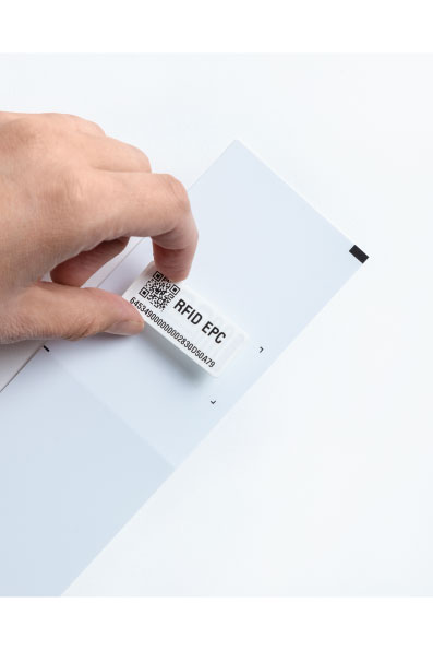 977_placing-RFID-tag-on-flag